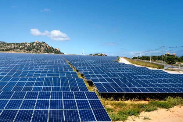 Advancements in High-Performance Perovskite Solar Cells: Harnessing Energy More Efficiently