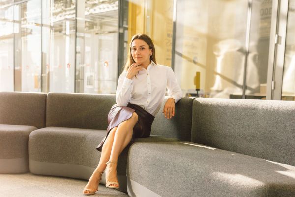Elevate your office style: expert tips for rocking the maxi skirt