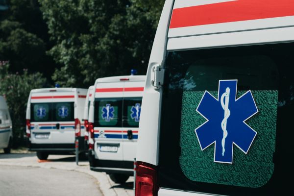 Exploring the Advantages and Disadvantages of Self-Driving Cars in Emergency Medical Services