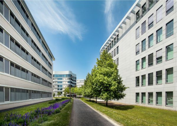 Transforming Building Management: How IoT Drives Smarter and More Efficient Solutions